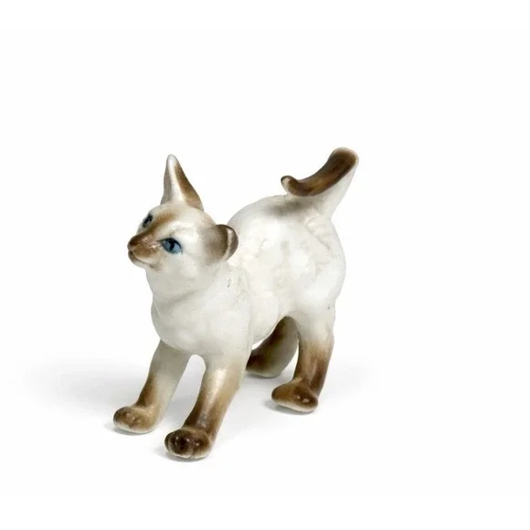 Lot of 4 Vintage Miniature Porcelain / Bisque Figurines Girl - Dog - Mouse - Cat - Picture 4 of 5